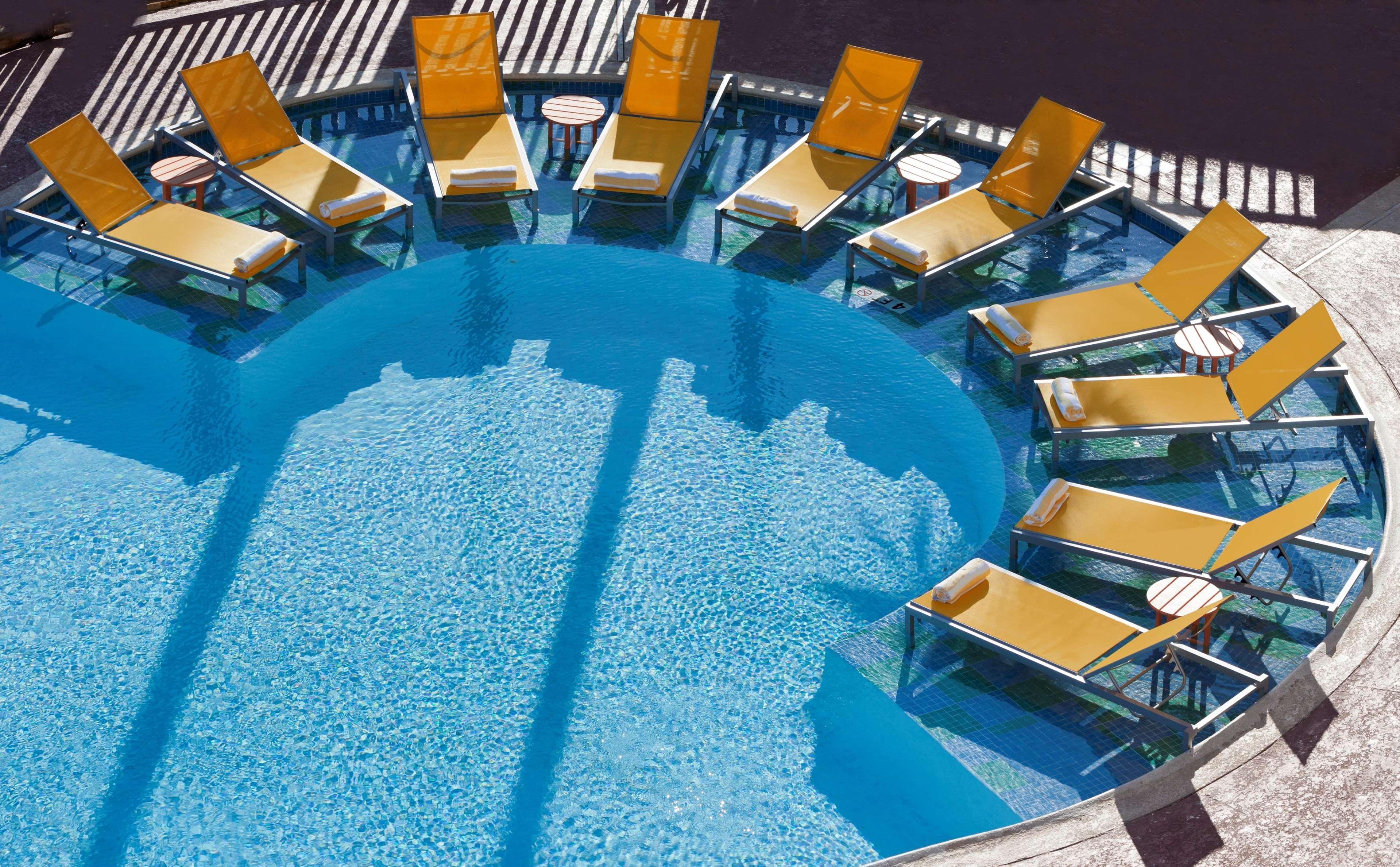 Doubletree By Hilton Hotel